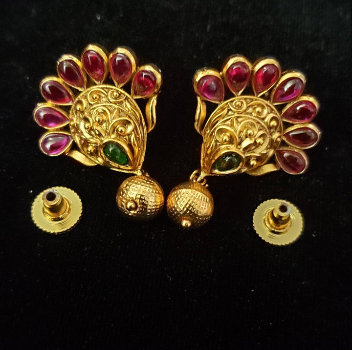 Pink Pota Ptone Studs