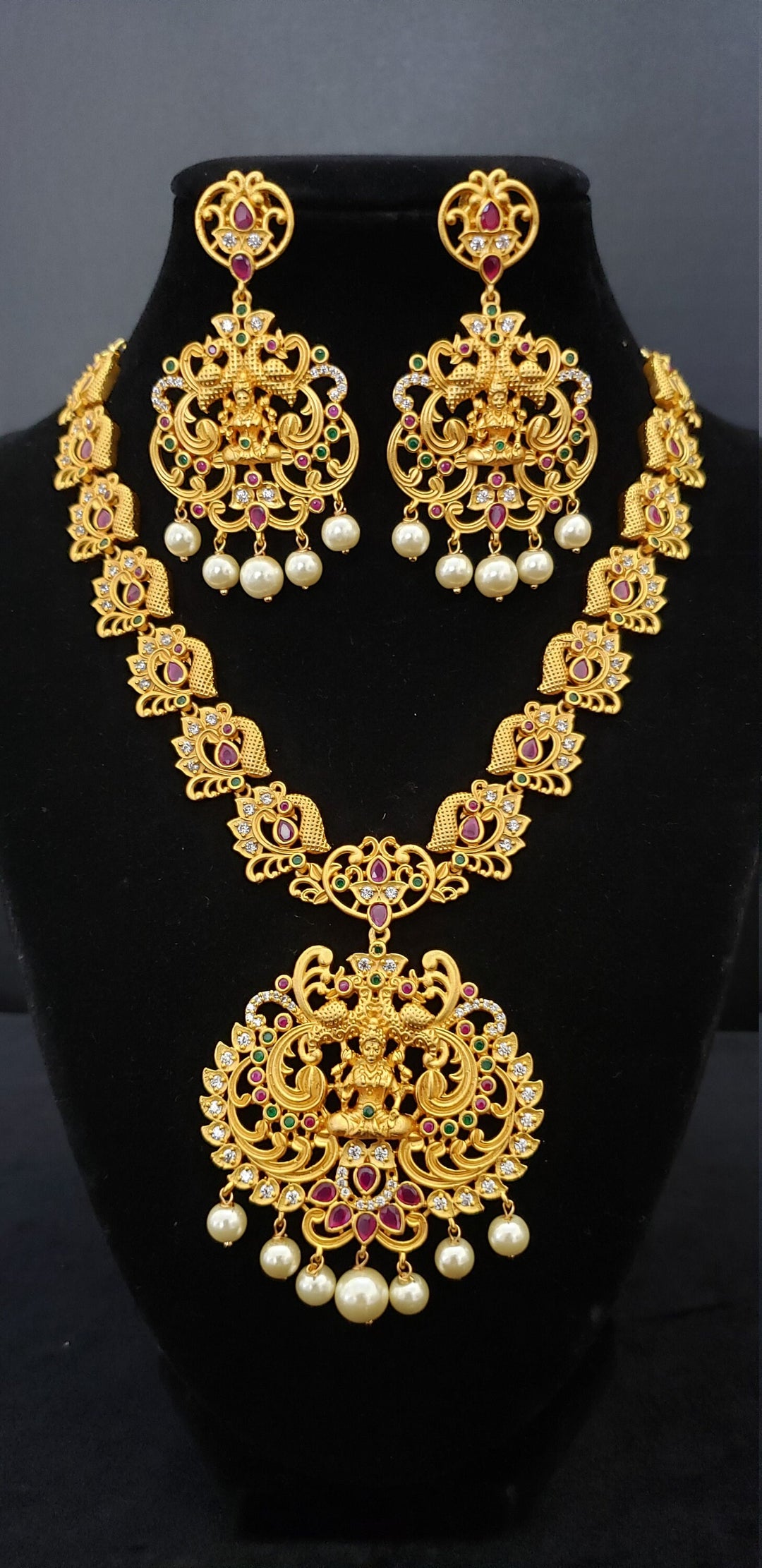 TEMPLE necklace SET