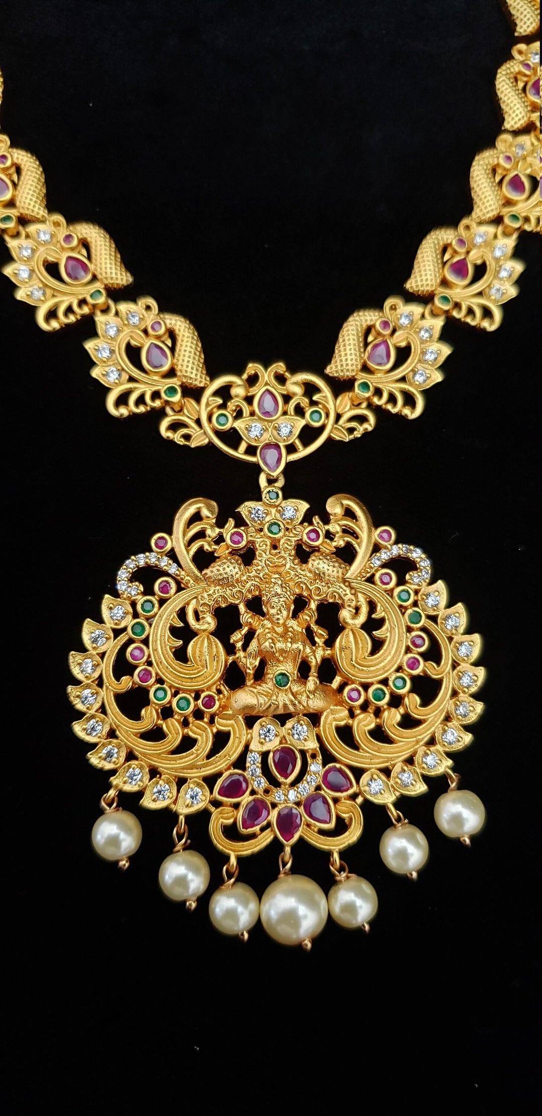 TEMPLE necklace SET