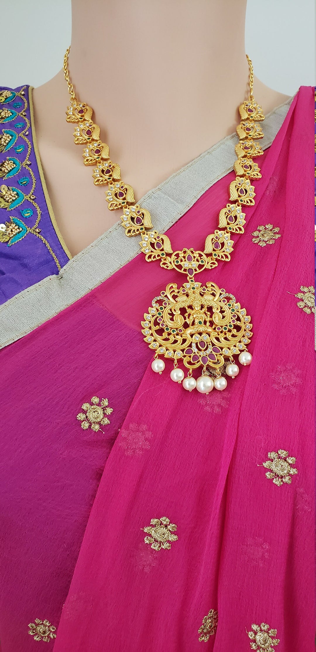 TEMPLE necklace SET