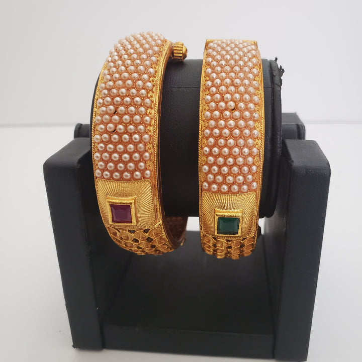 Screw Pearls bangles