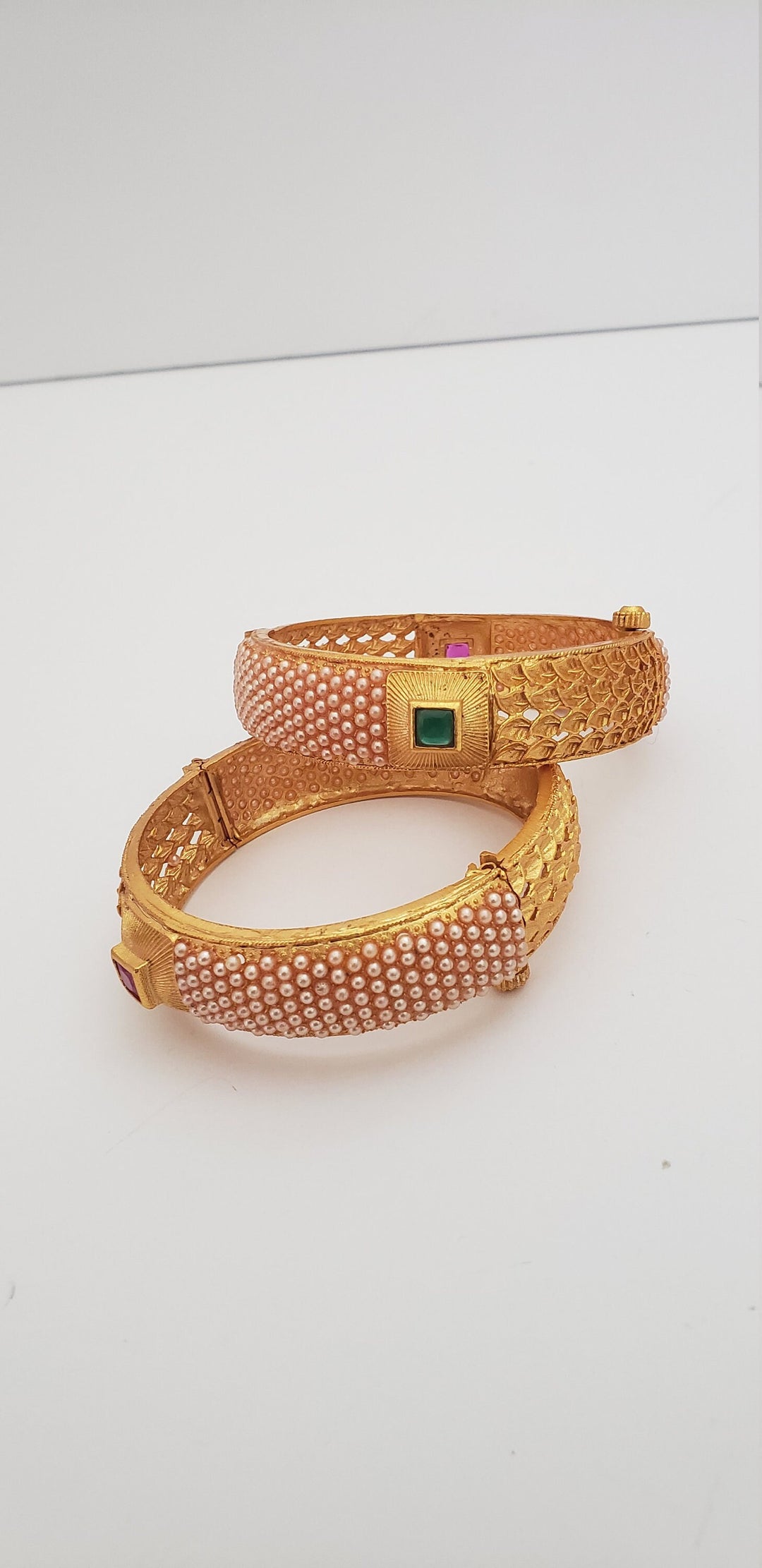 Screw Pearls bangles