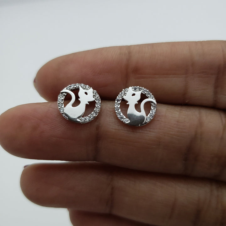 Cat 92.5 Silver studs