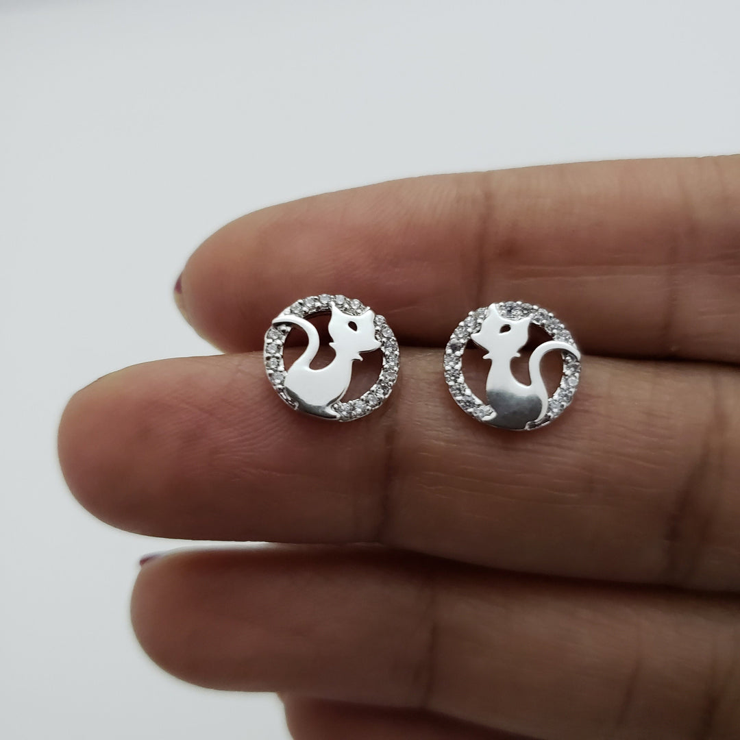 Cat 92.5 Silver studs