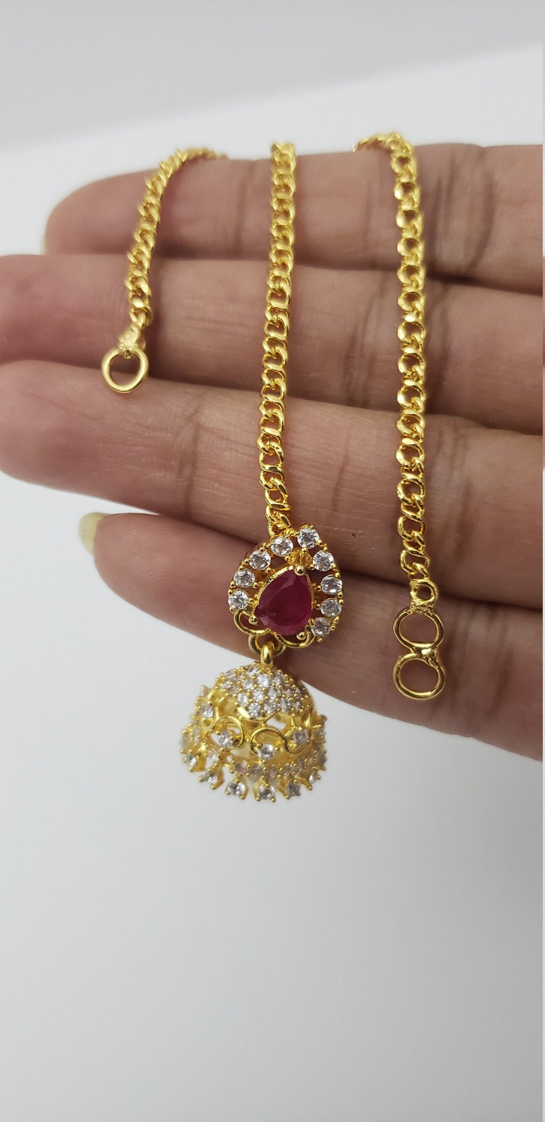 Gold covering Matilu