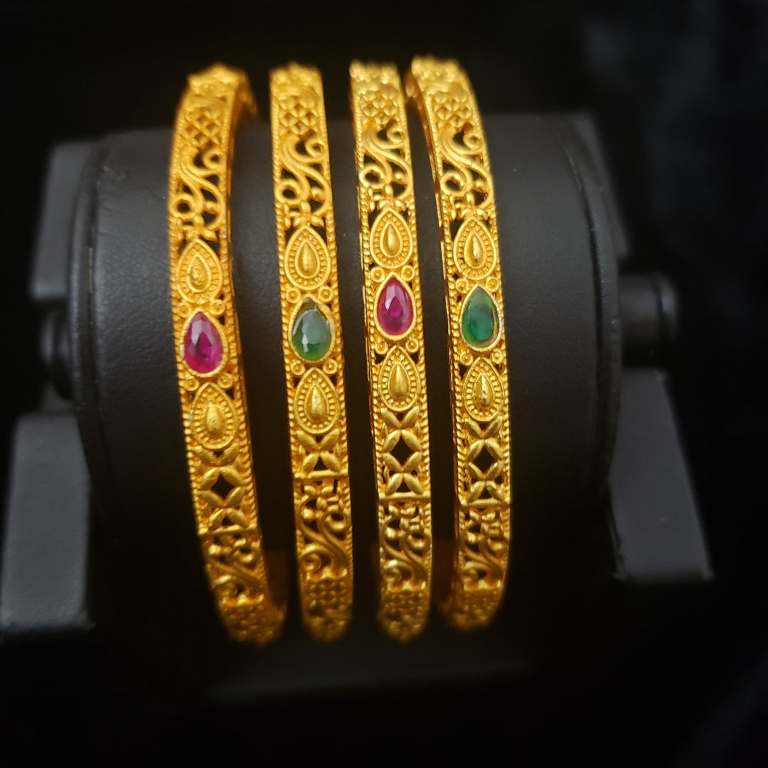 Matte 4 Bangle set