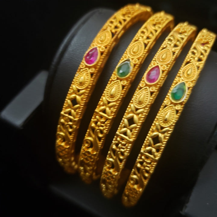 Matte 4 Bangle set
