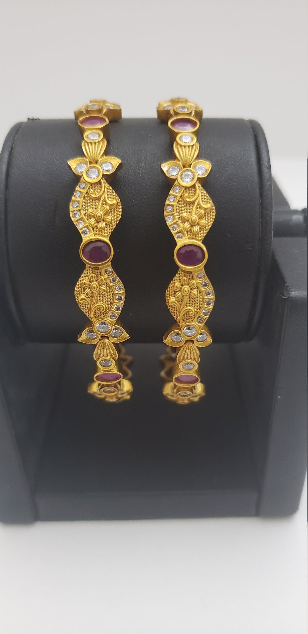 nakshi 2 Bangle set