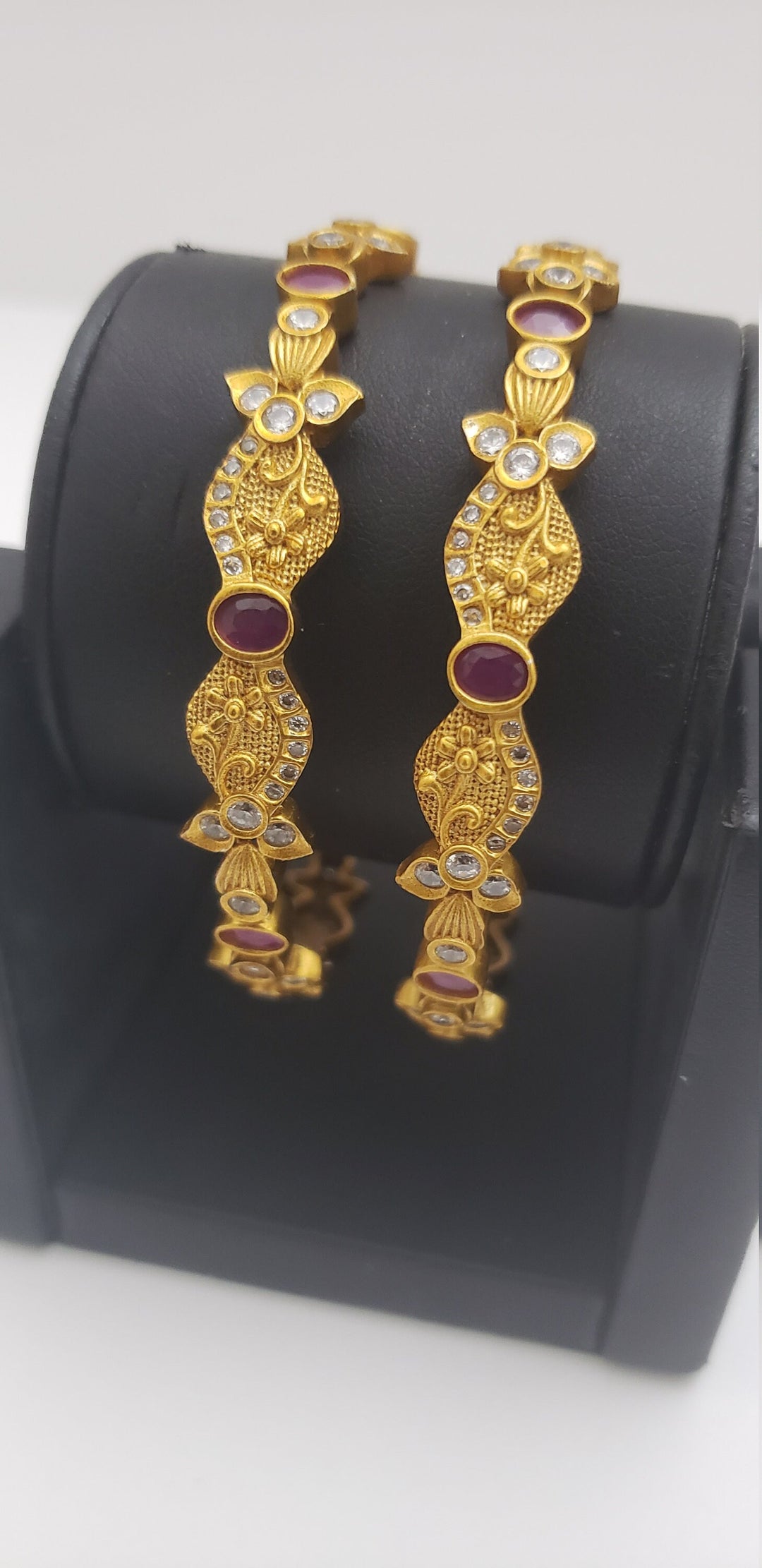 nakshi 2 Bangle set