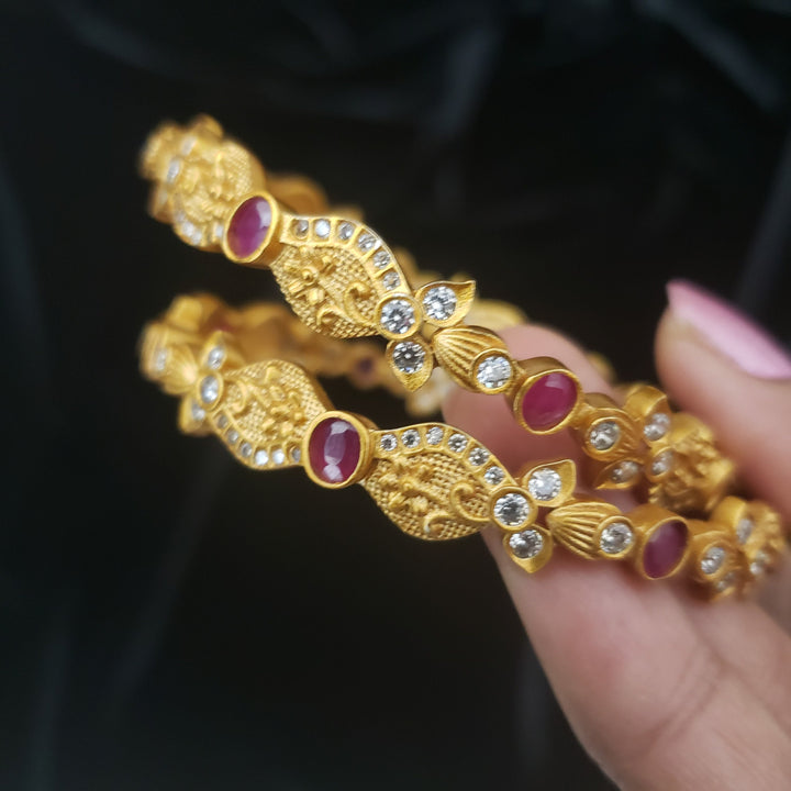 nakshi 2 Bangle set