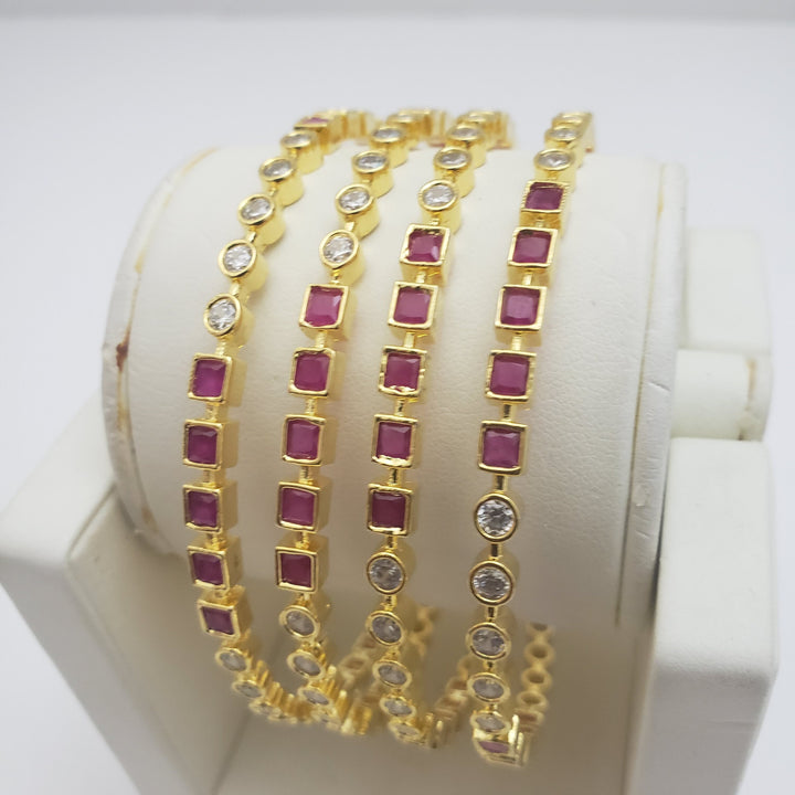 gREEN 4 Bangle set