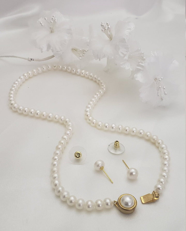 White Freshwater Pearl