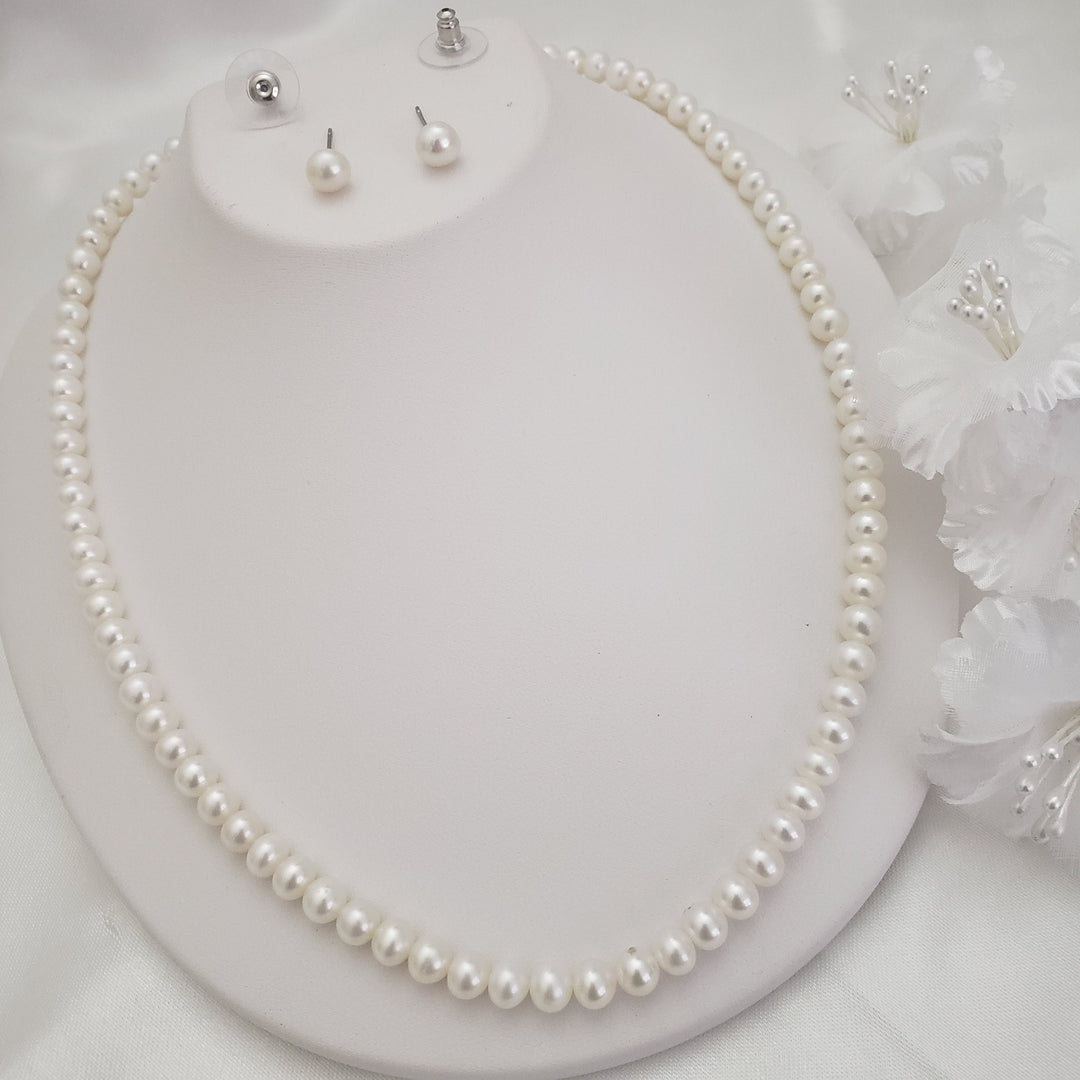 White Freshwater Pearl