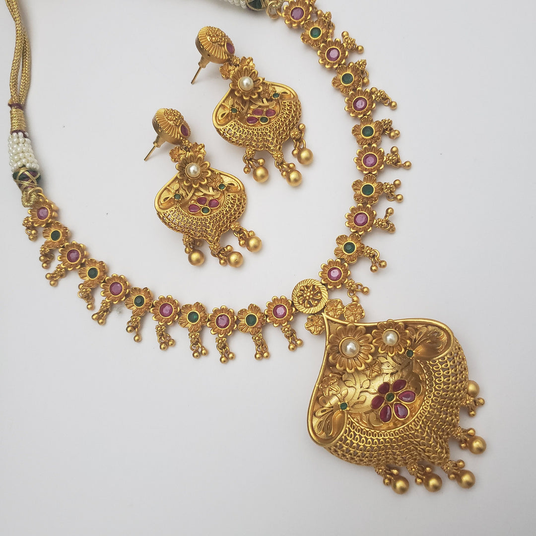 Matt finish 3D Necklace