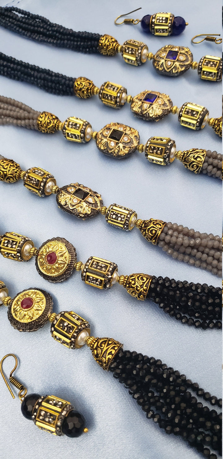 Beads necklacE