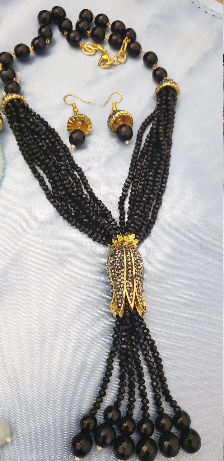 beads Long necklace