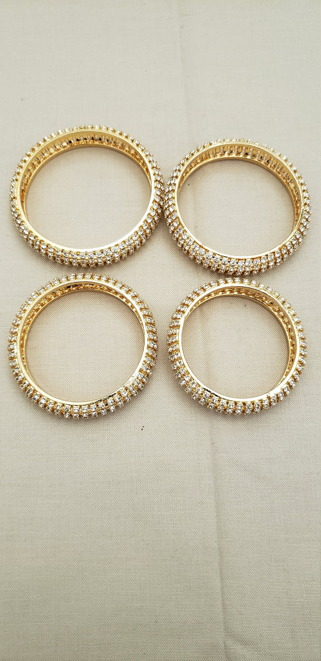 Kids white Bangles Set
