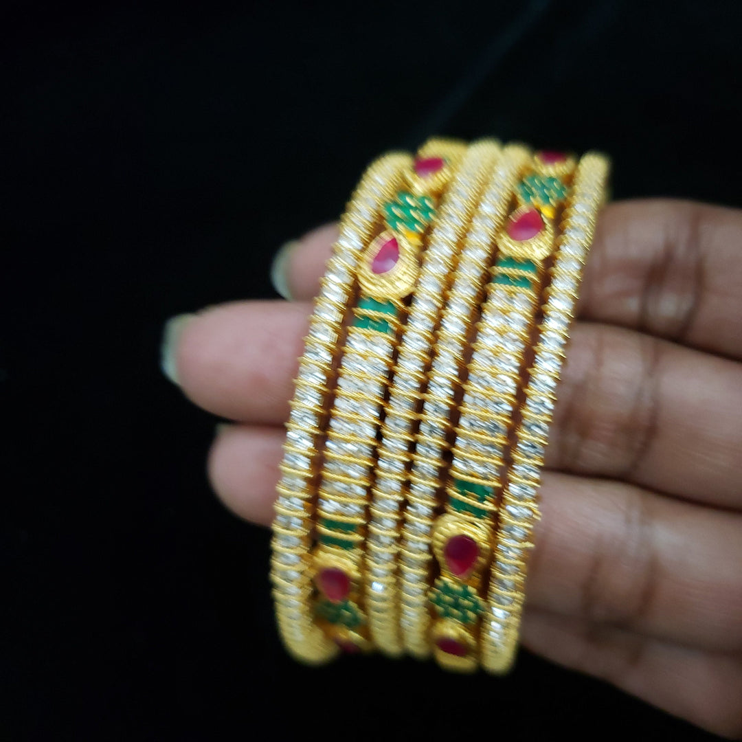 Traditional 6 Bangle set