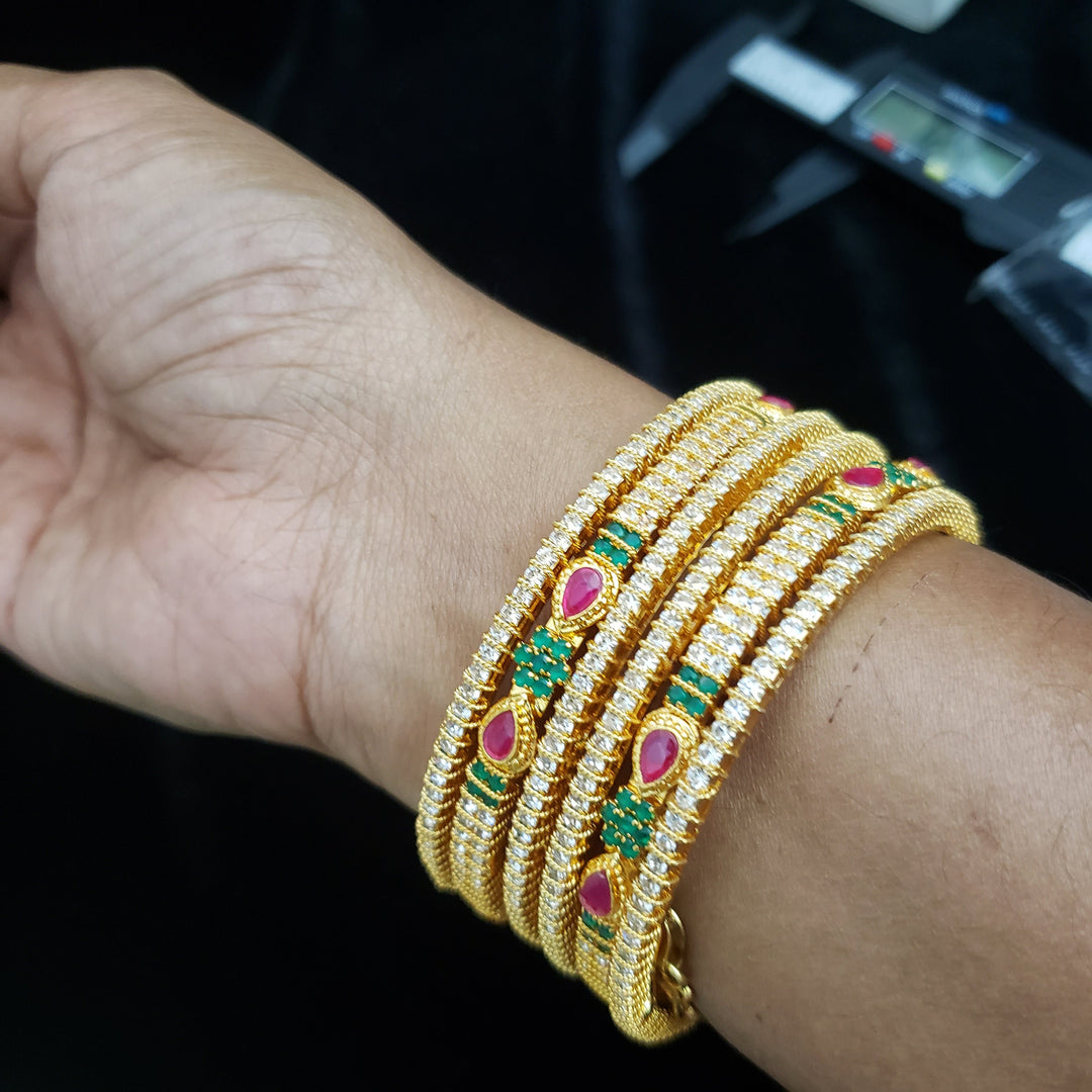 Traditional 6 Bangle set