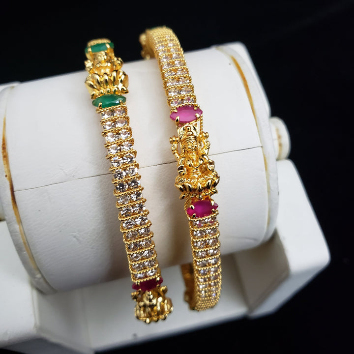 Temple design Bangles