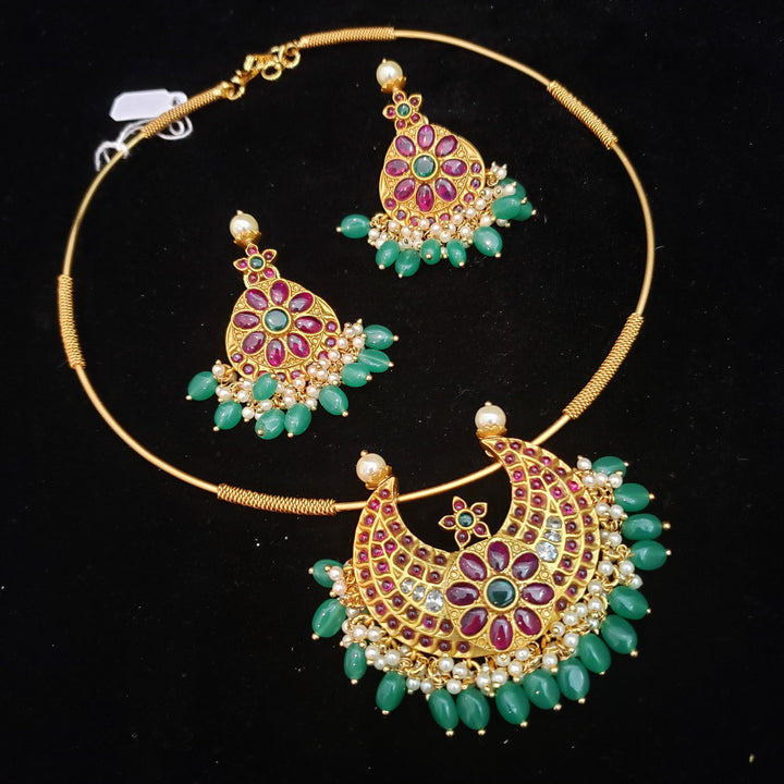 Hasli pattern Necklace