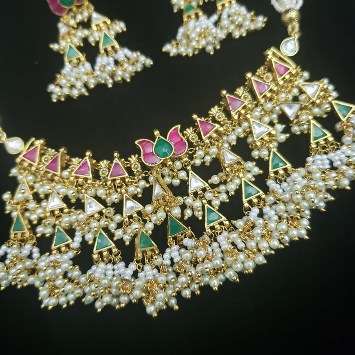 pEARLS Kundan necklace