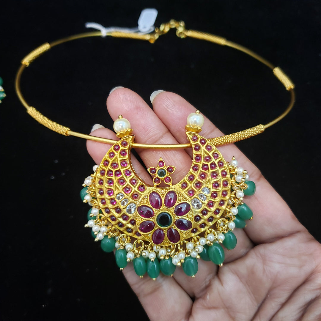 Hasli pattern Necklace