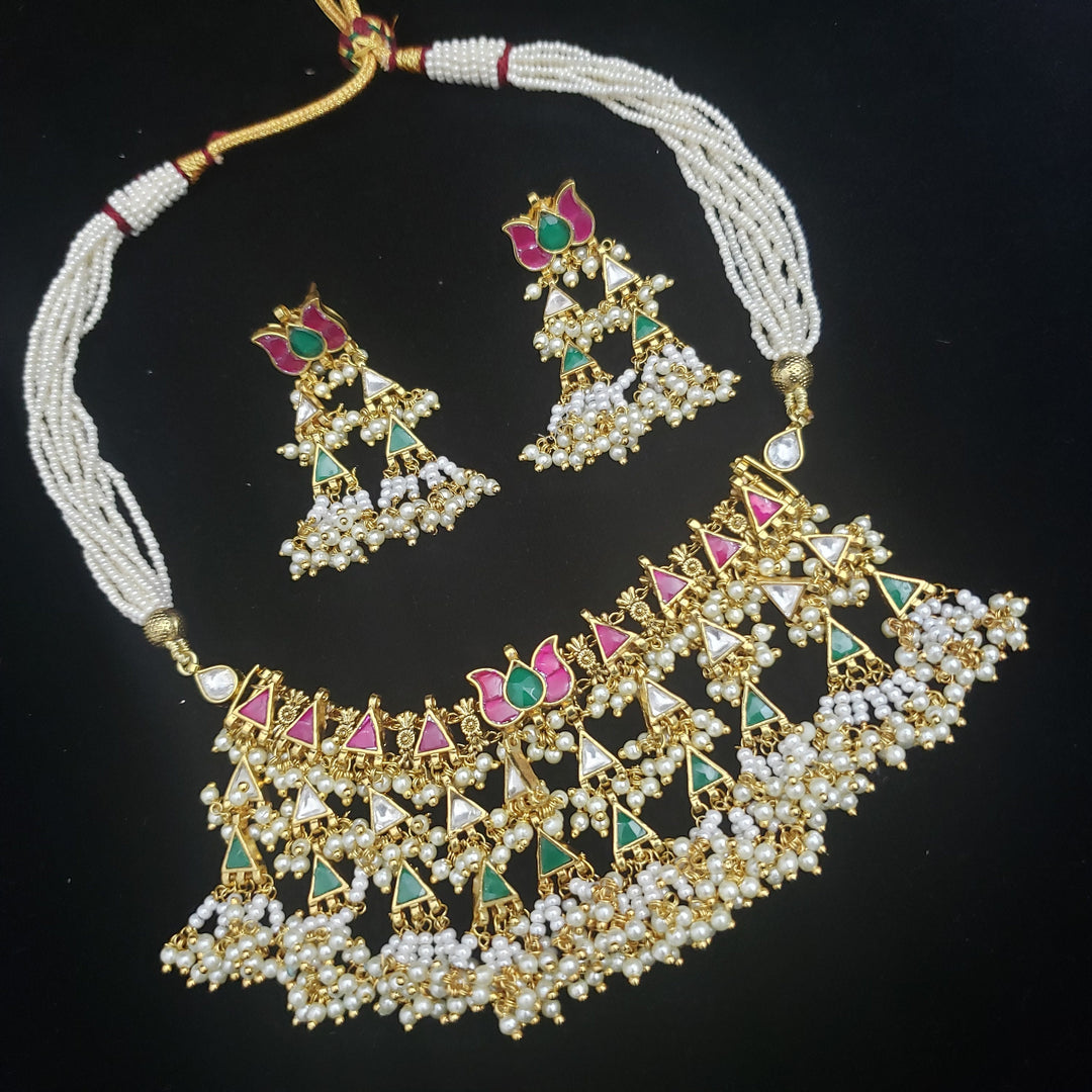 pEARLS Kundan necklace