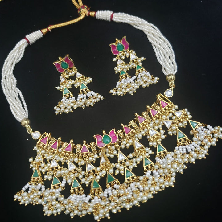 pEARLS Kundan necklace