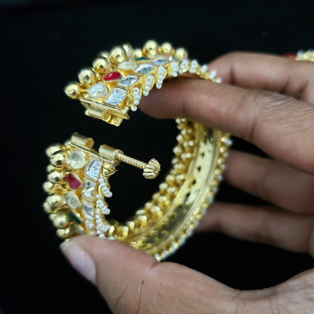 Brass Kundan Bangles