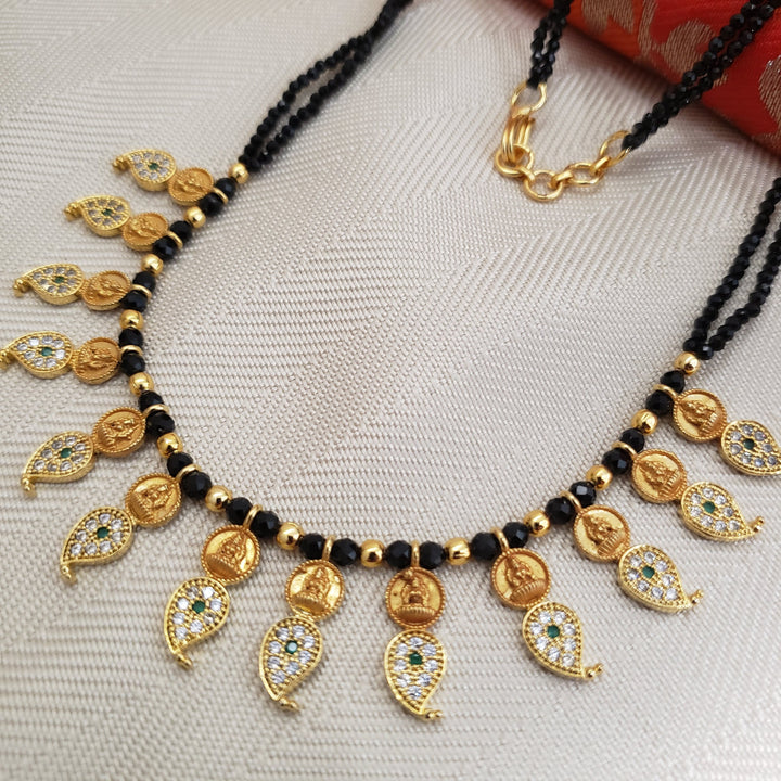Short 2 lines Black beads