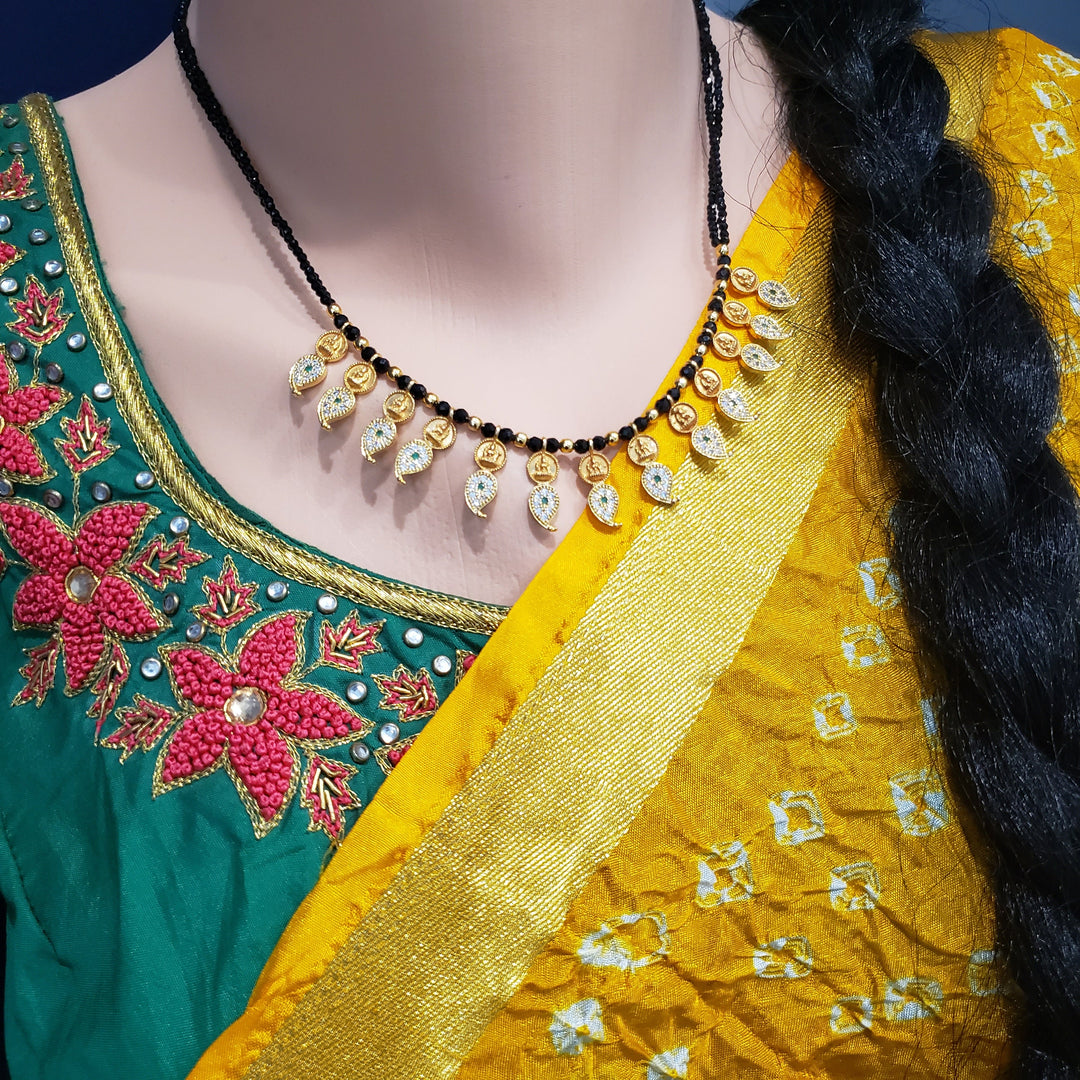 Short 2 lines Black beads