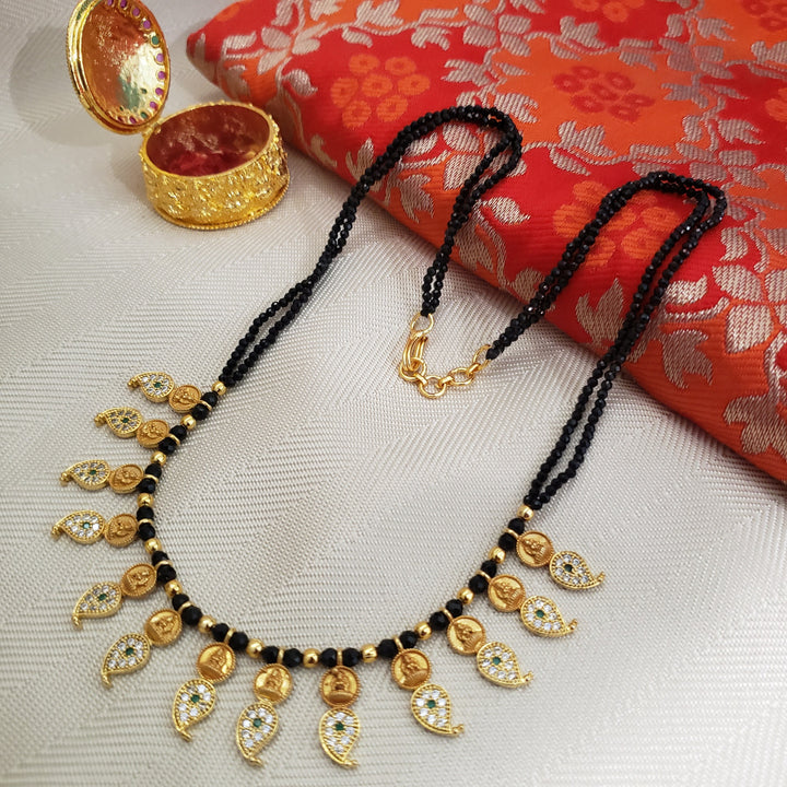 Short 2 lines Black beads