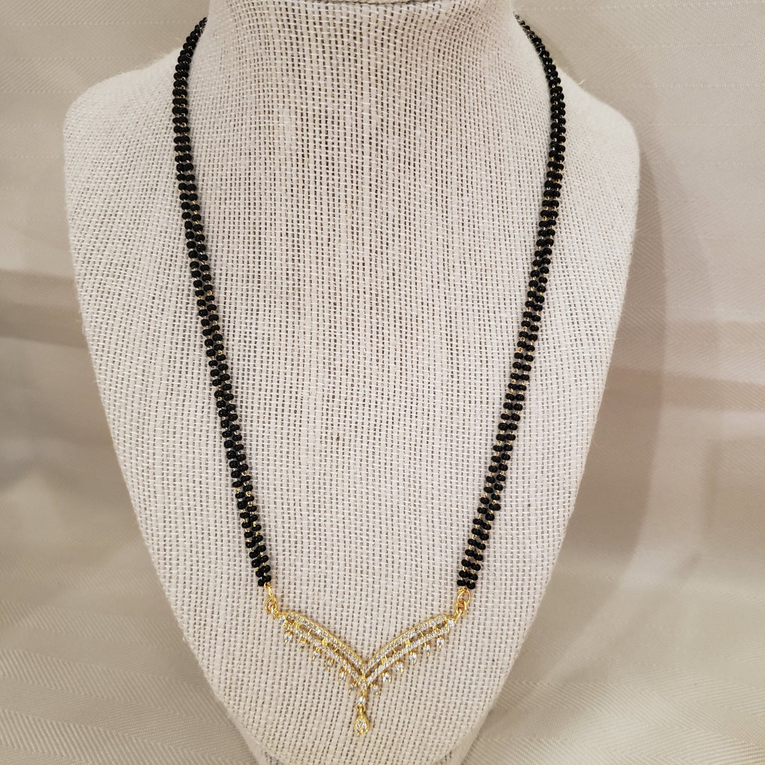 Short black beads