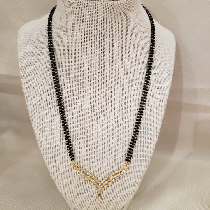 Short black beads