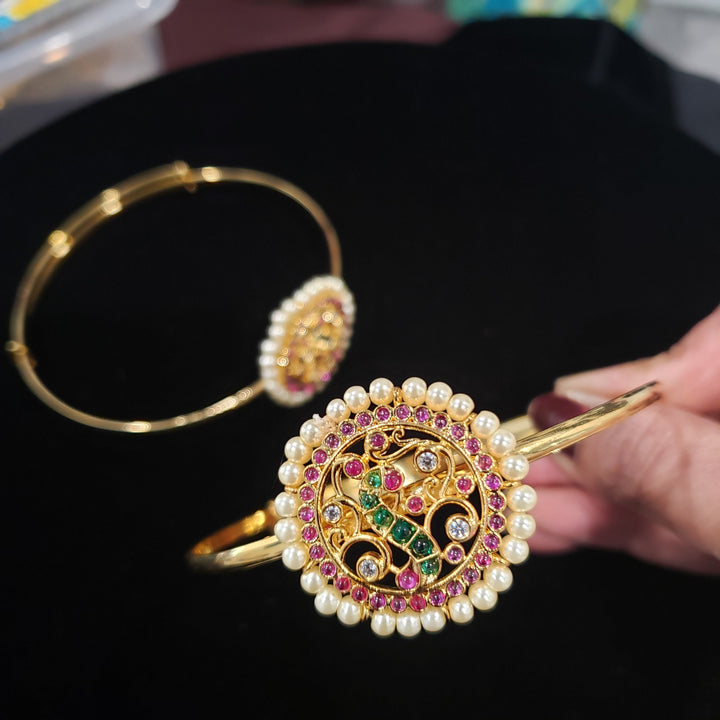 Armlet for Adults