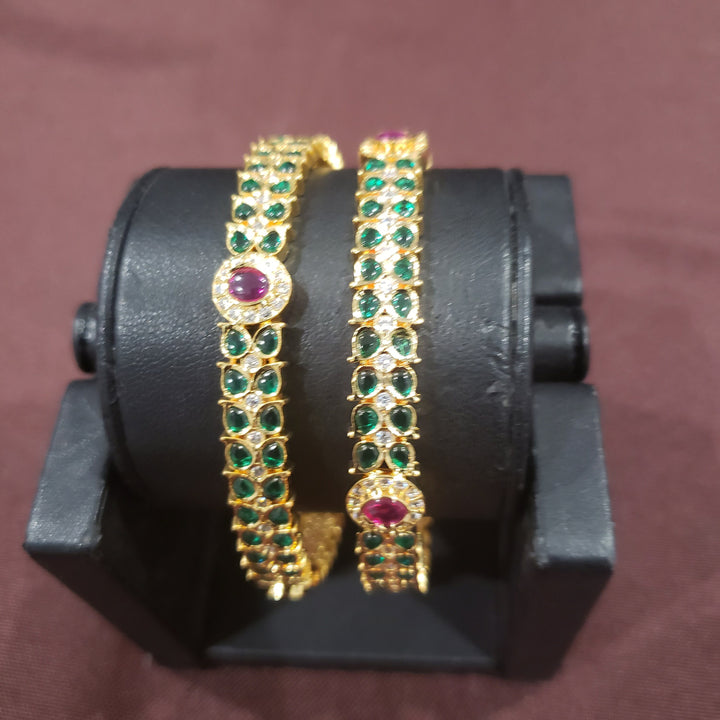 green pota Bangles Set