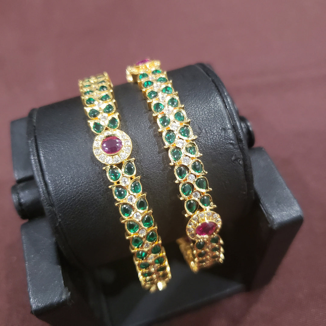 green pota Bangles Set
