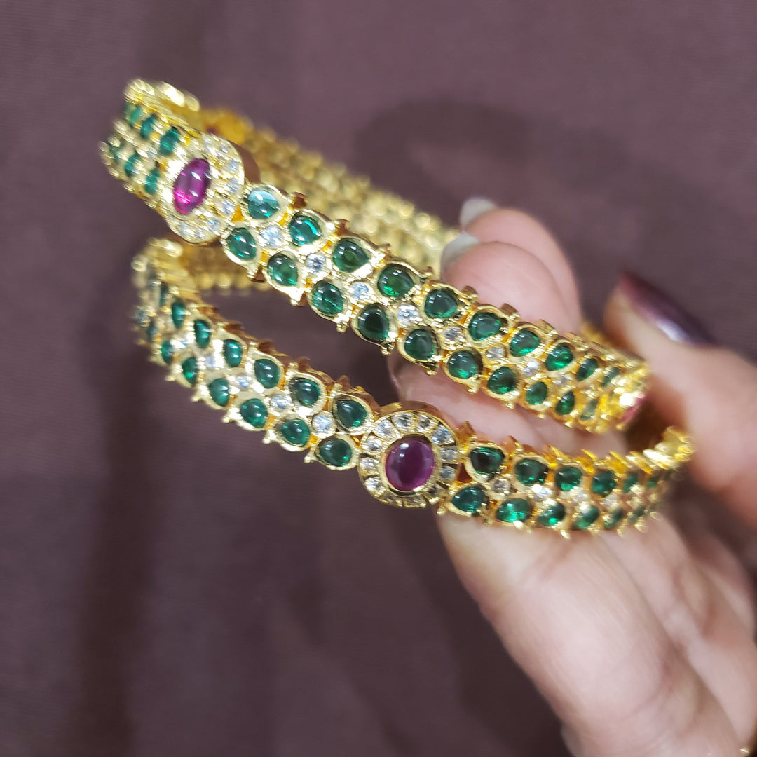 green pota Bangles Set