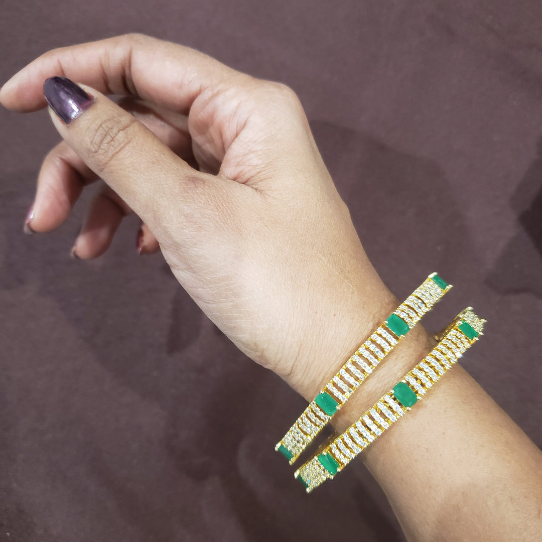 2 green Bangles Set