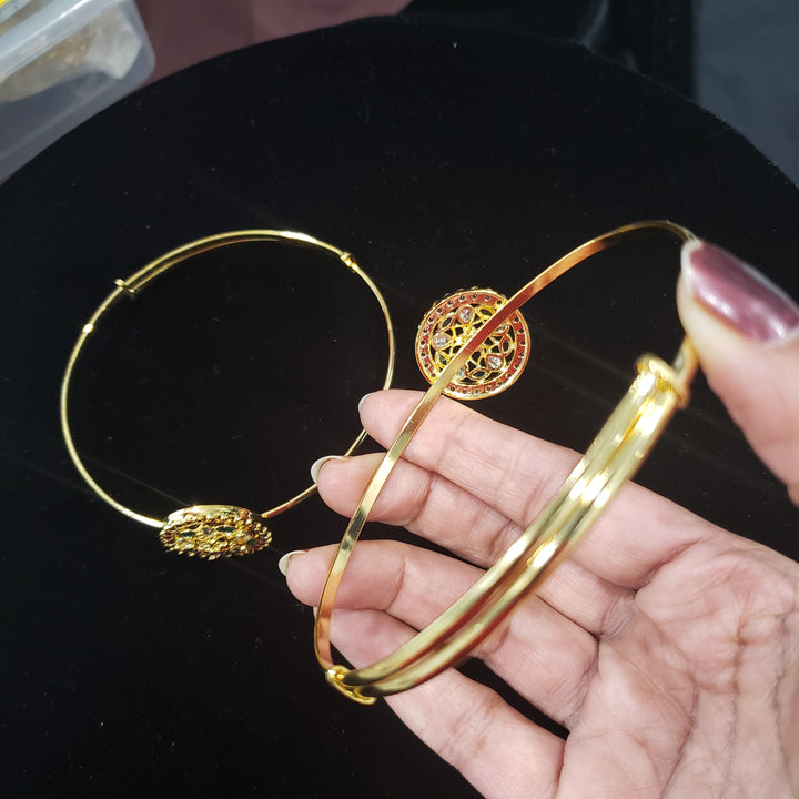 Armlet for adults