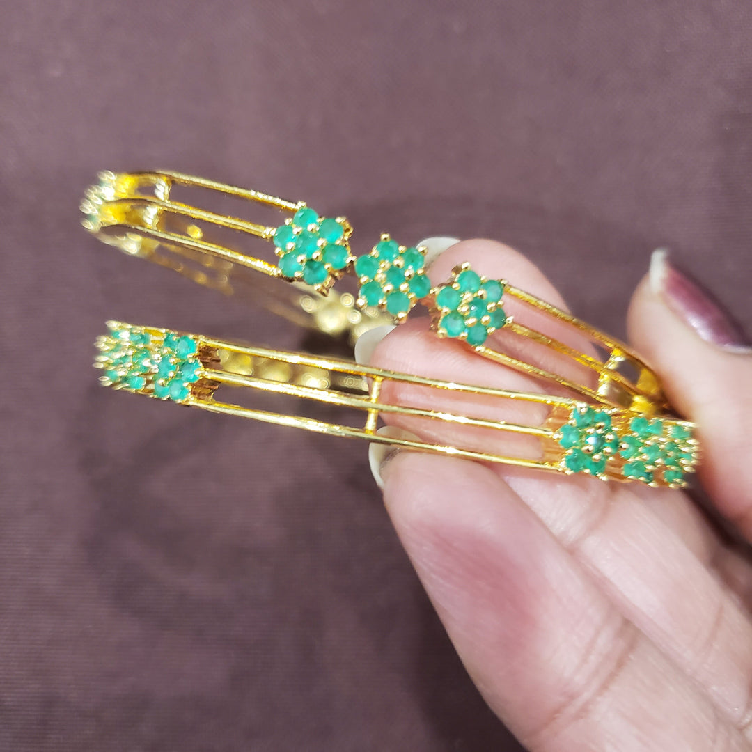 Green stone Bangles Set