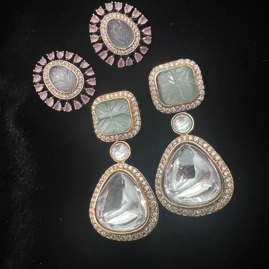 Mozonite danglers