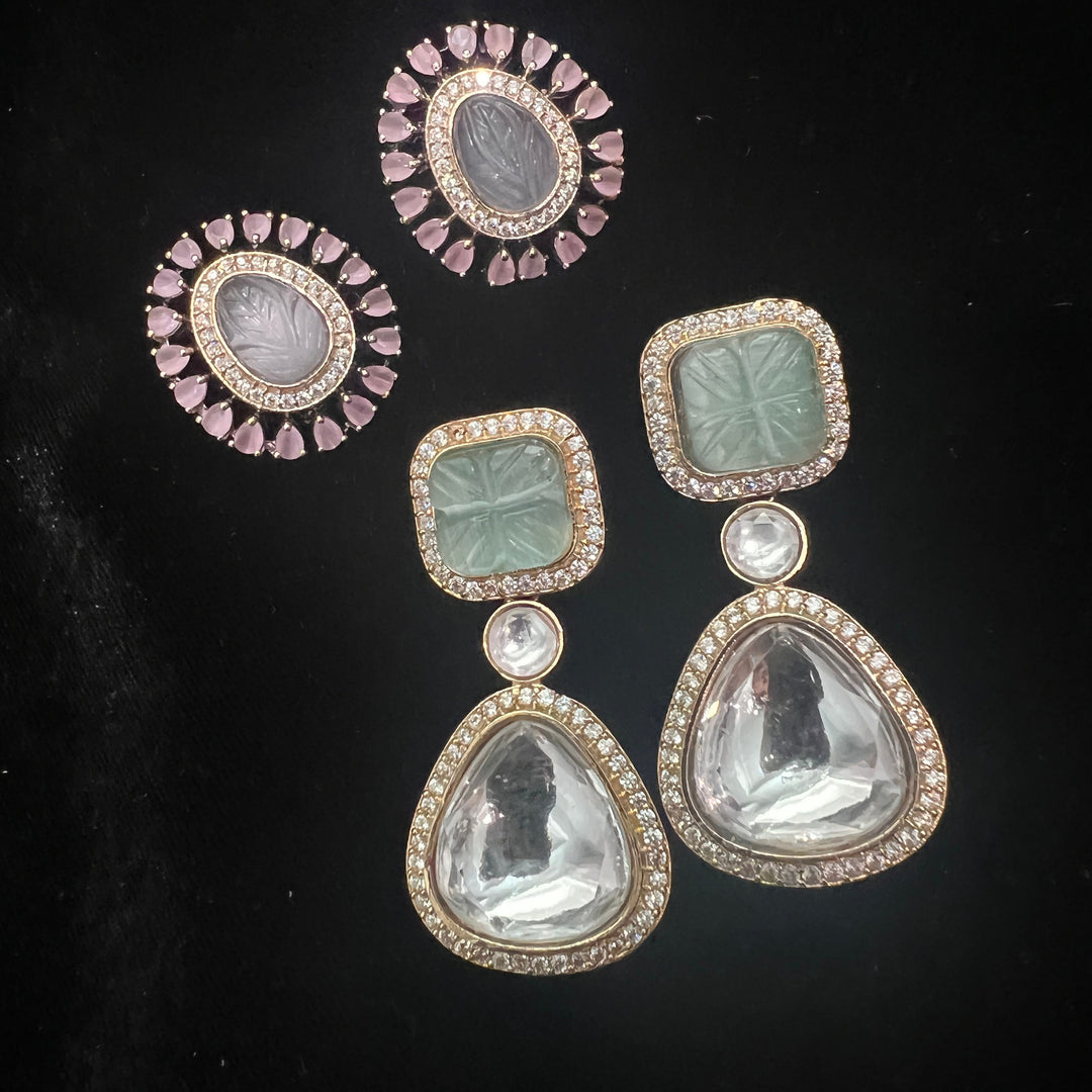 Mozonite danglers
