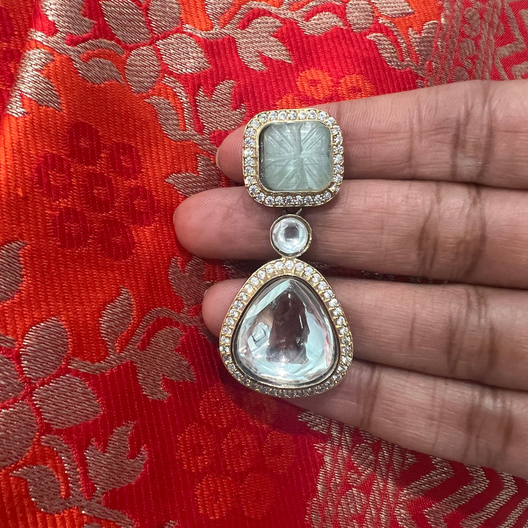 Mozonite danglers