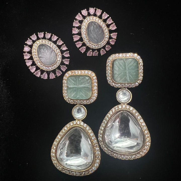 Mozonite danglers