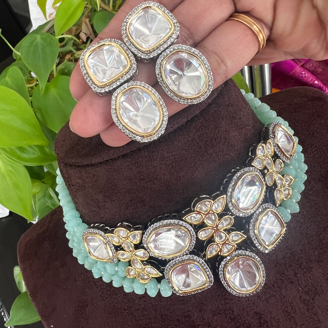 Mozonite necklace Choker