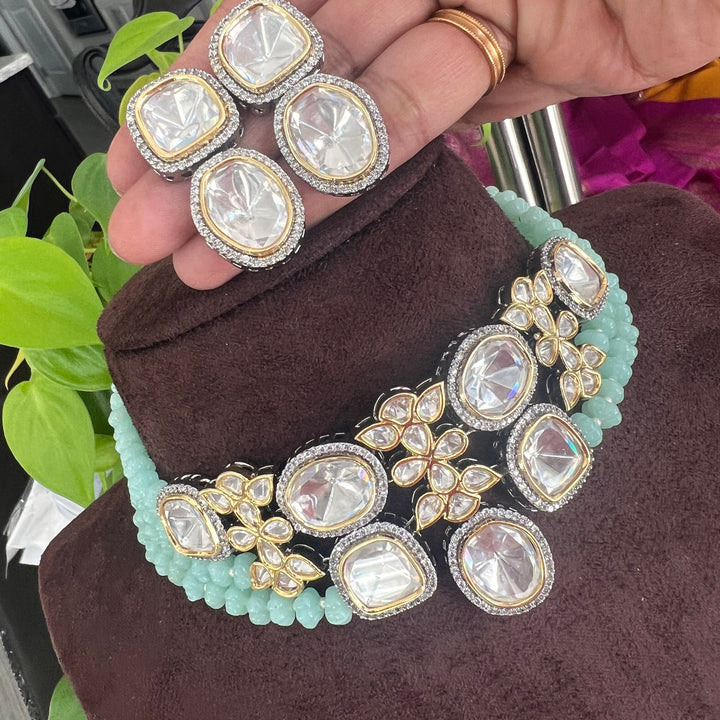Mozonite necklace Choker
