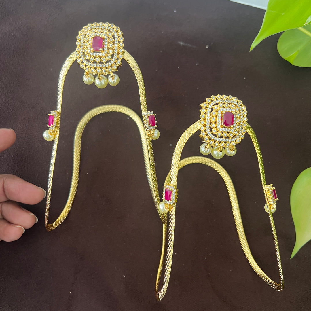 Adult Armlet Vanki