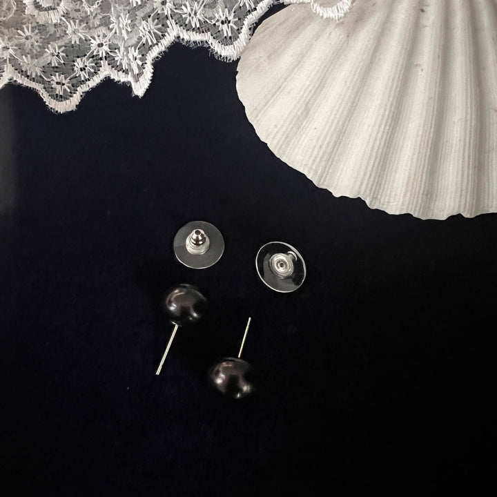 Black Pearl Studs